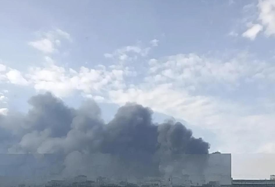乌克兰无人机袭击刻赤渡口：有人员遇难，轮渡暂停运营

6月21日凌晨，乌方无人机