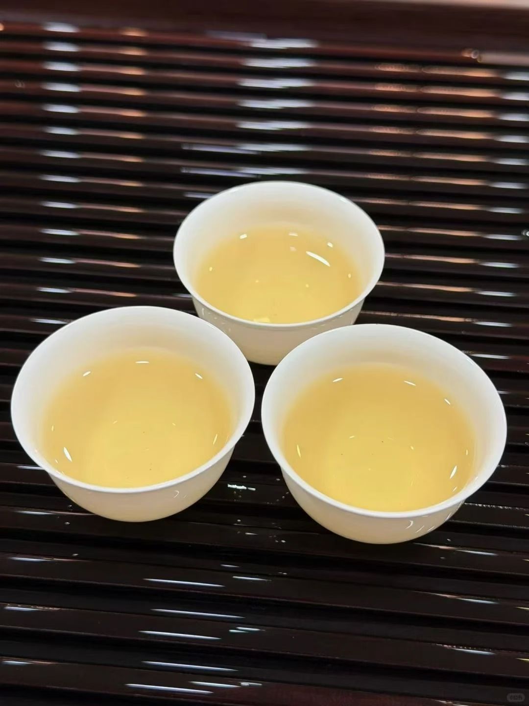 冲泡秘籍：泡好单丛的关键单丛茶耐泡且香气高，冲泡时有几个核心要点：水温必须100