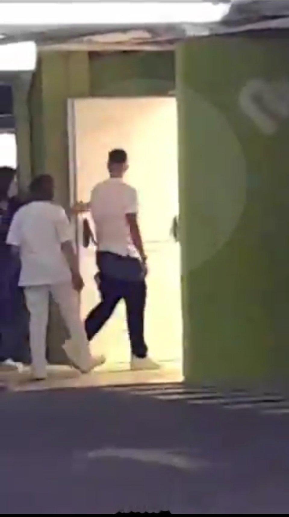 阿尔瓦雷斯已经通过马竞体检（marca） ​​​