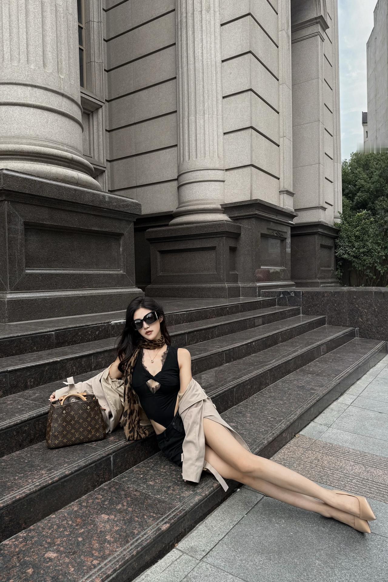 拍照姿势 拽姐穿搭 御姐 风衣 穿搭的尽头是姐姐