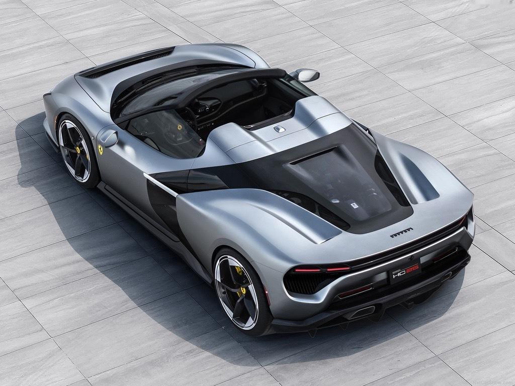 窝法HC25马拉内罗又一台One-off定制车，以F8 Spider为基础，融合