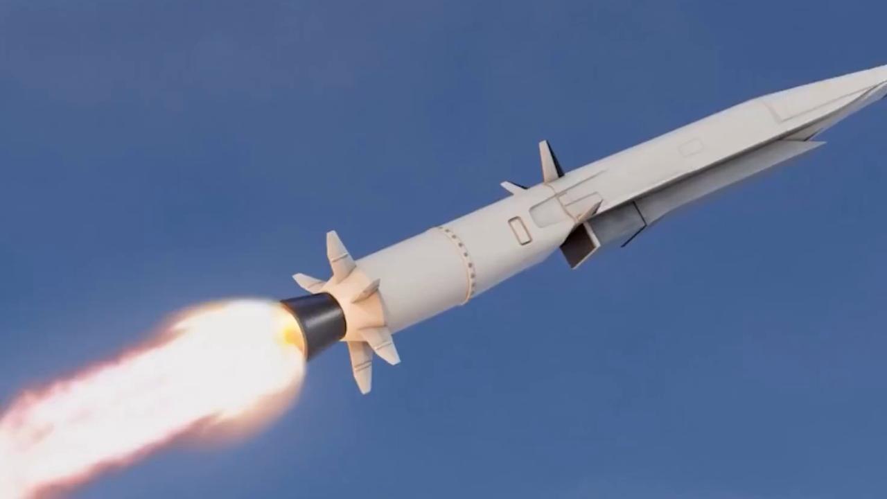 东方大国军事科技的快速突破

10月14日公开的视频显示，中国南昌舰发射的高超音