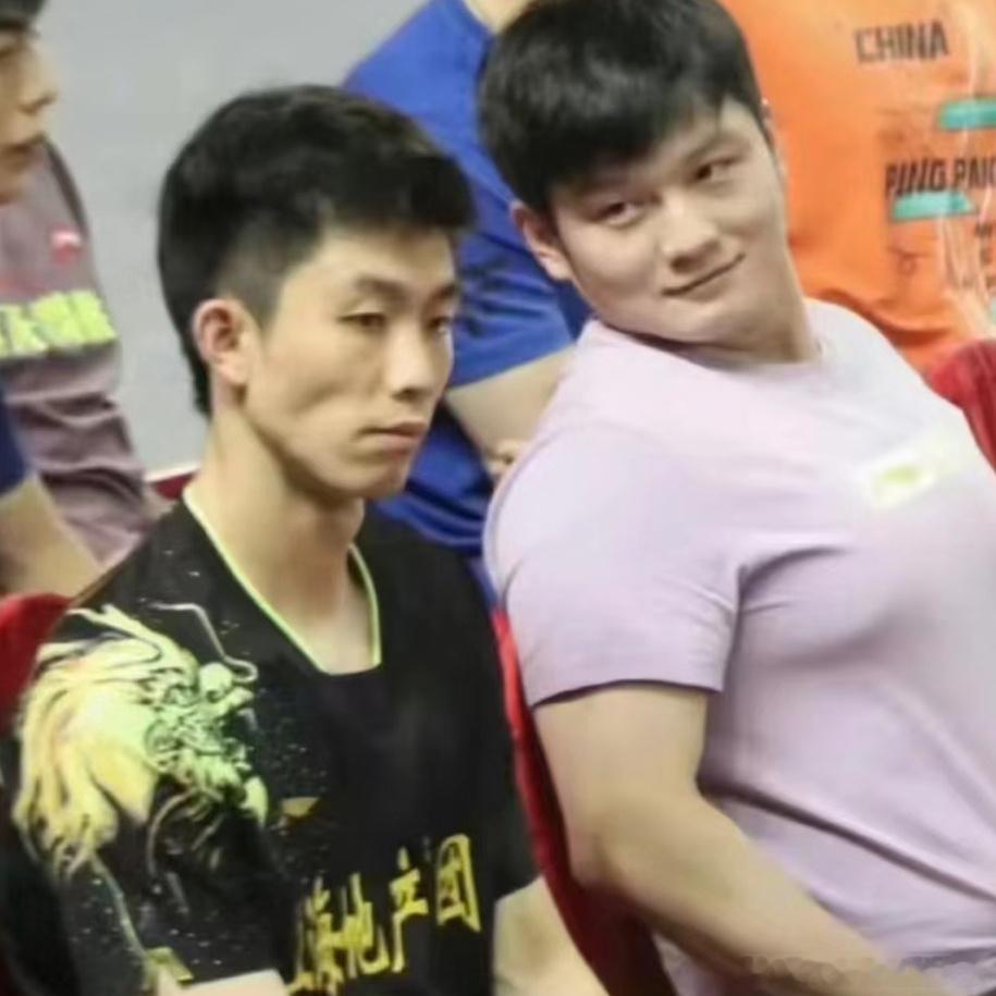 很难形容这个场面 ​​​