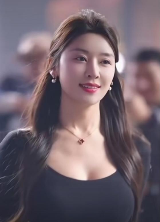 美女究竟能有多美她是谁？你们知道吗？我这该死的求知欲