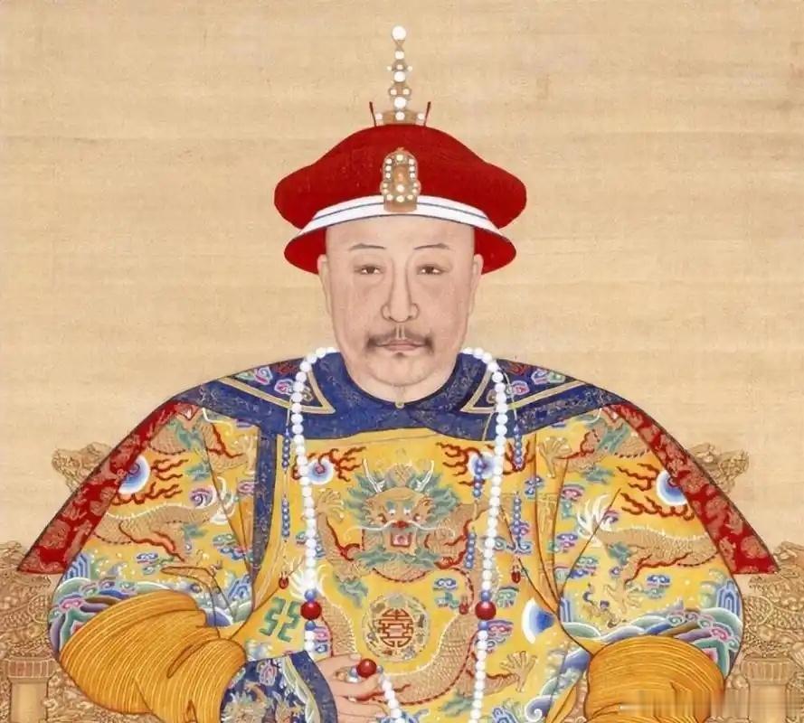 历史 嘉庆四年，北京城出了件大事。一个翰林院编修，提笔写了奏折，将皇帝骂得一无是
