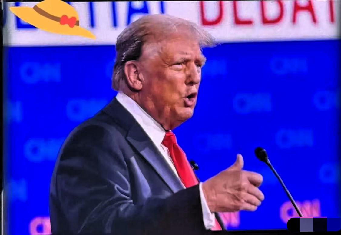 特朗普这回可真傻眼了！  
就在他高调宣布向台湾出售创纪录的武器大单后，中国罕见