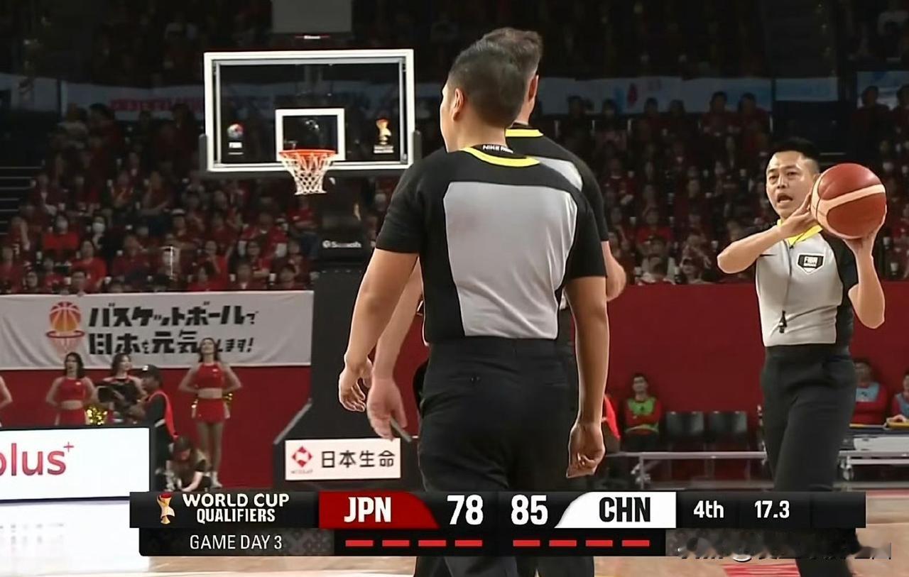 如何看待中国男篮在世界杯预选赛的前景裁判是真的黑，不知道日本是不是给钱了！另外，