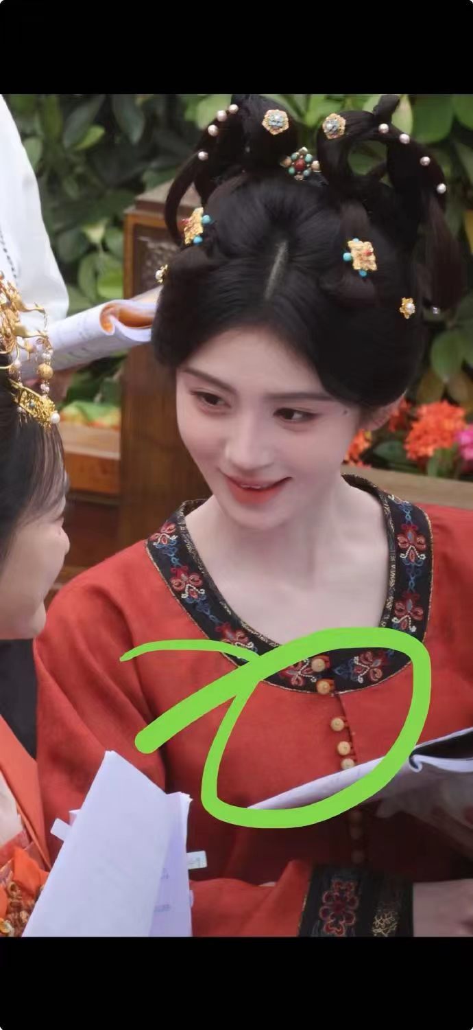 小宫女上线 鞠婧祎苏绿夏