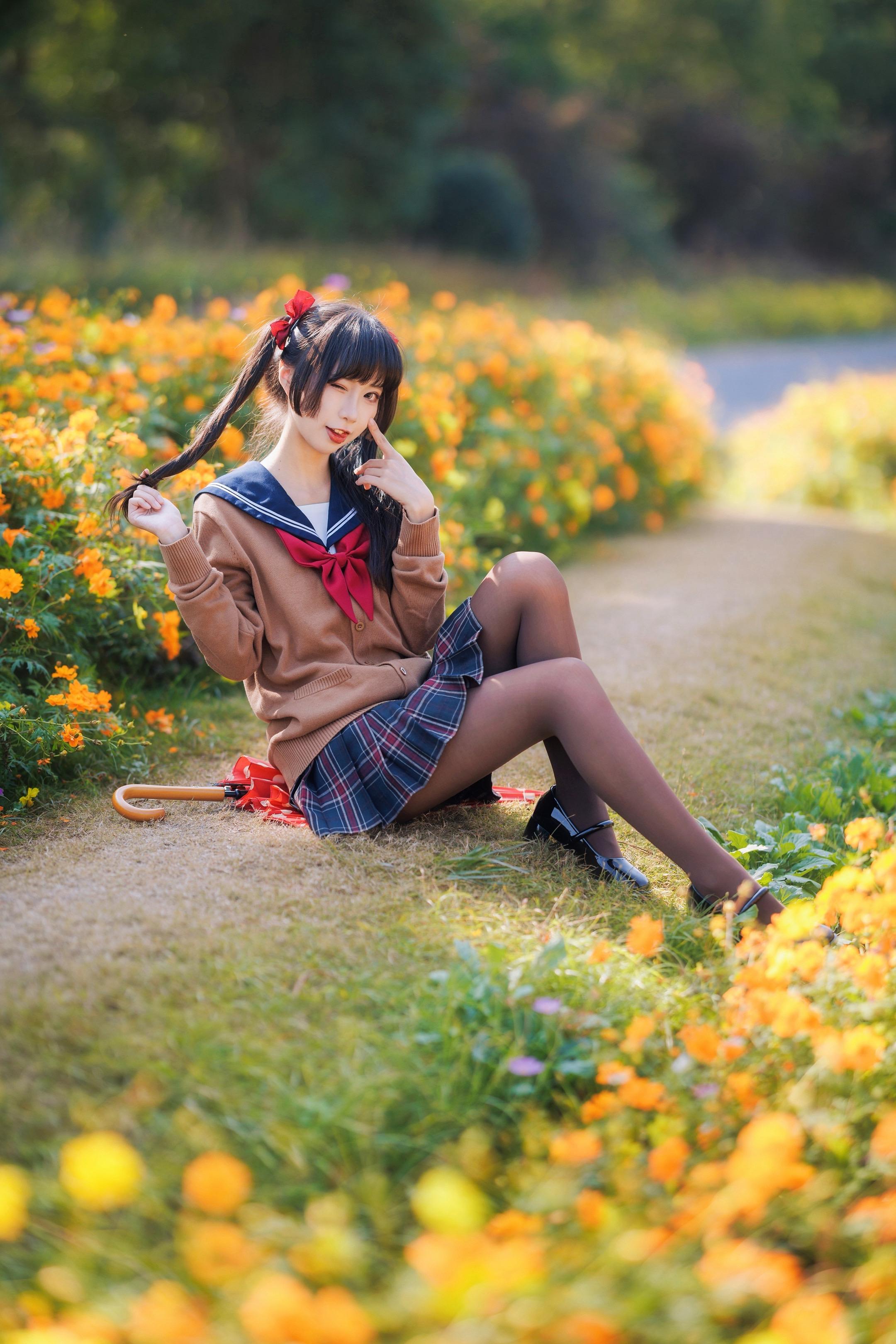 我又不是坏人，你干嘛离我那么远