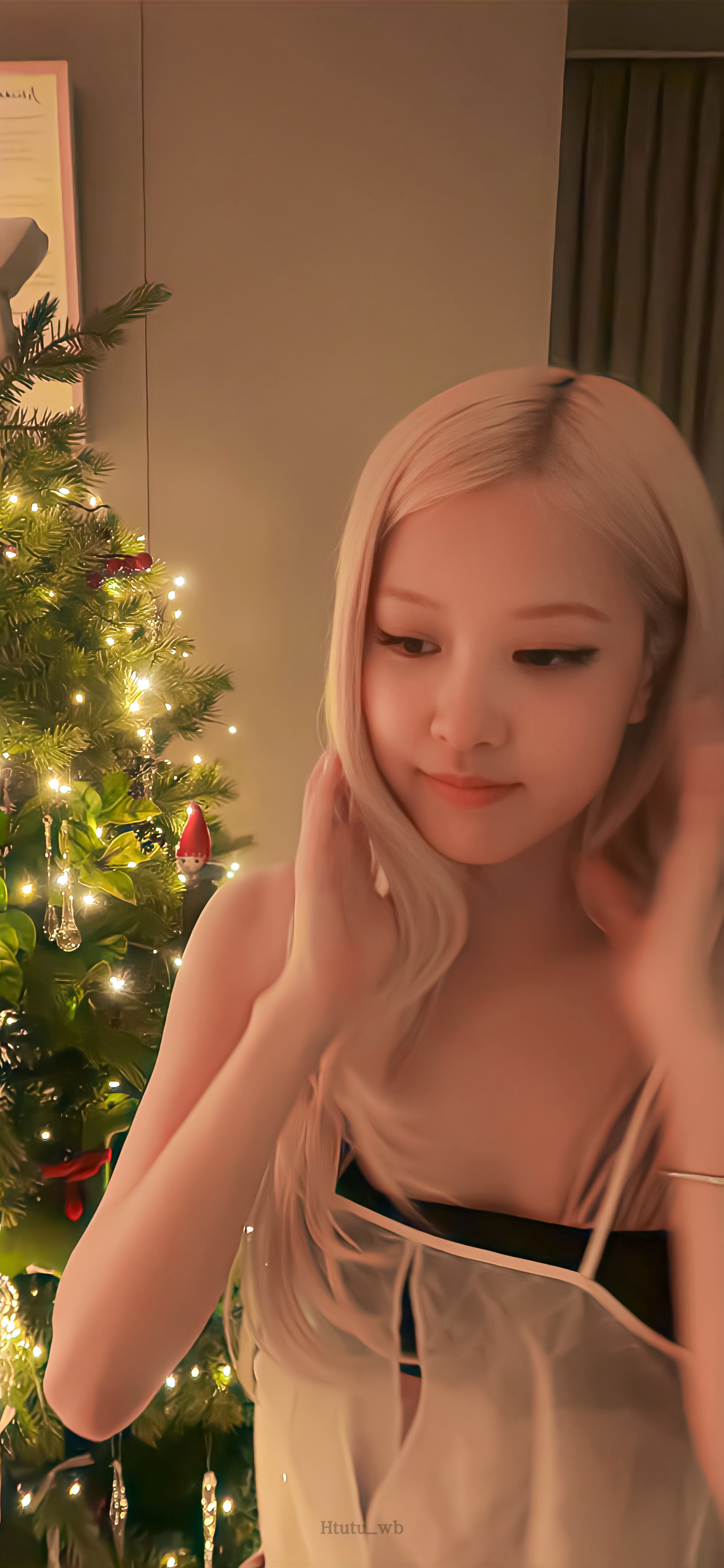 朴彩英Rosé壁纸更新啦～🎄🌟 