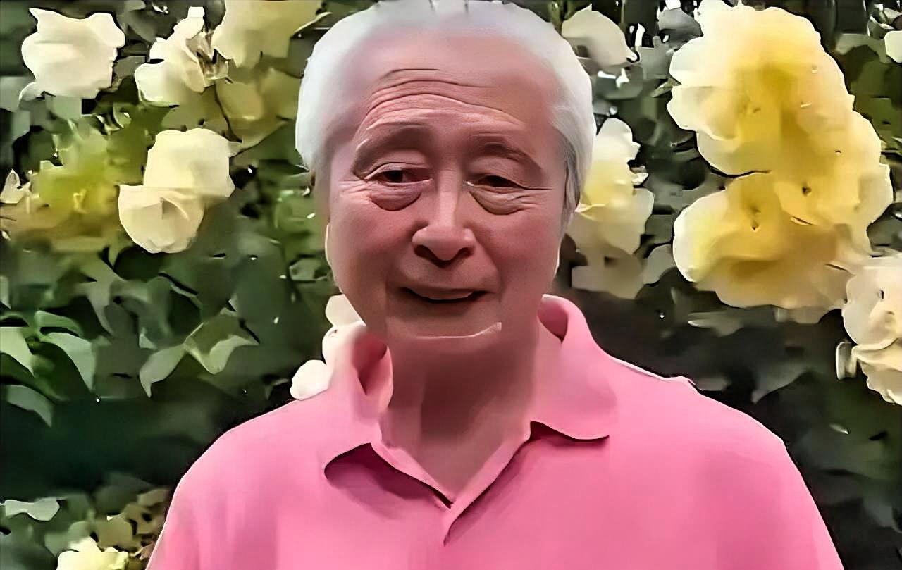 宋世雄87岁，一个人搬进了养老院。儿女都在国外，全是成功人士。

我跟你说，这事