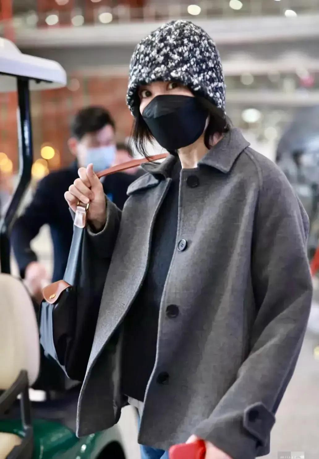 你相信爱情？相信真爱吗？
谢霆锋王菲居然还在一起，两人日本度假回国，一起到达北京