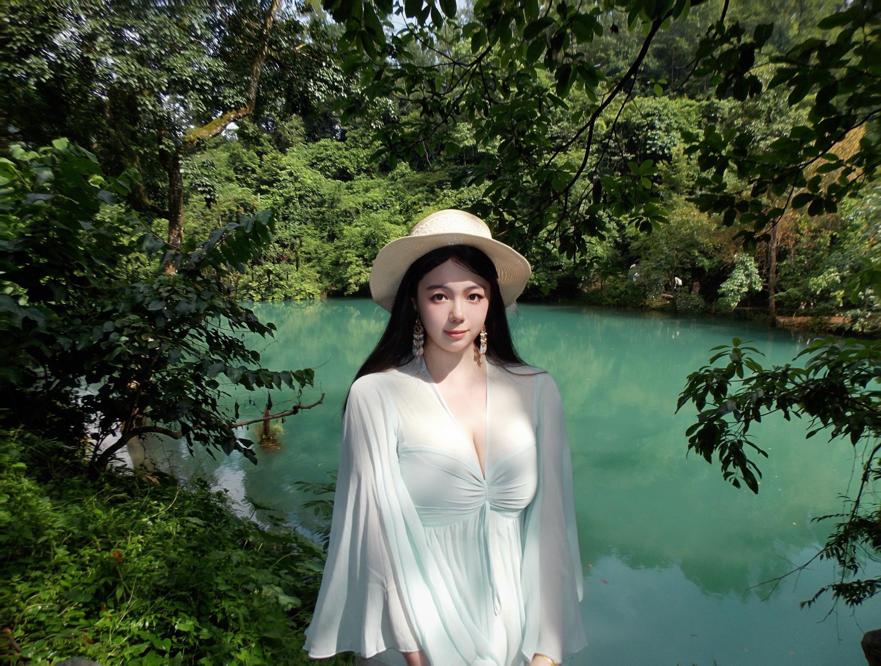 翡翠荔波