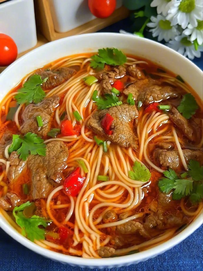 我妈做的这个家常牛肉面真的是一绝！巨好吃！ ​ ​​​