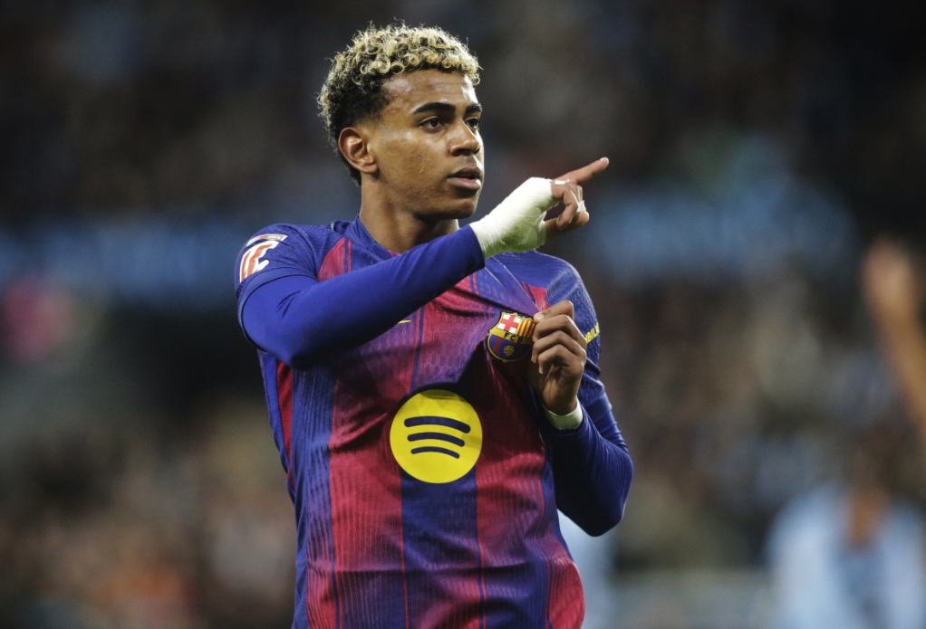 每体：亚马尔ins没关注梅西且不点赞，引发球迷对二人关系猜测11月25日讯 西媒