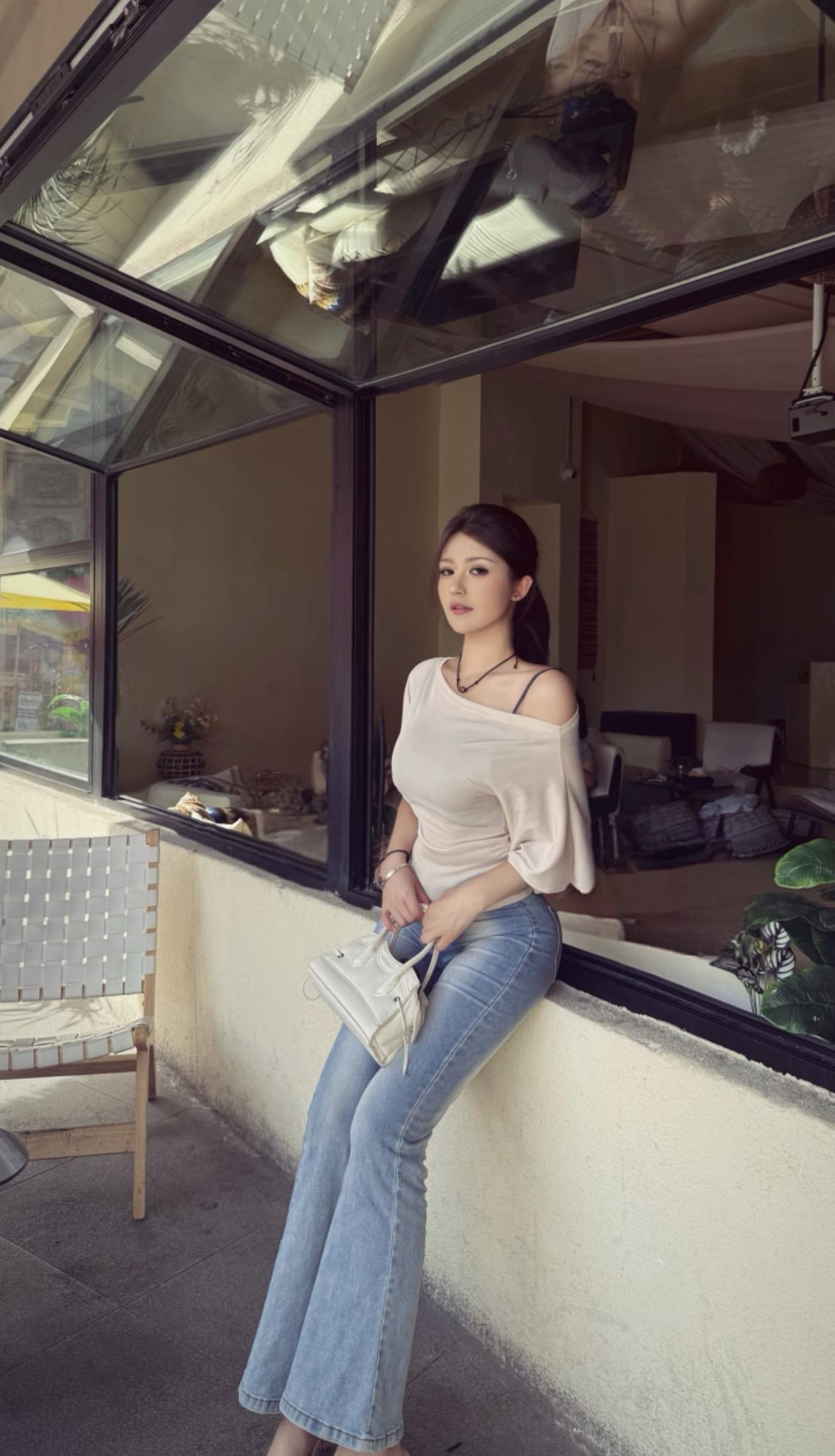 窗边小憩