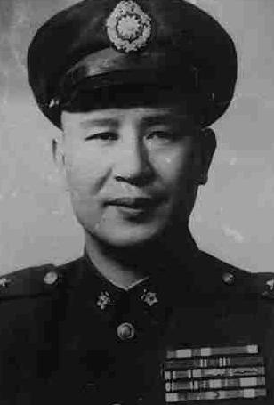 1966年，白崇禧死后，蒋介石去吊唁，在灵堂上问白家人有何困难，白崇禧的儿子却说
