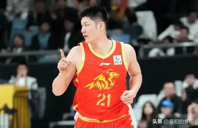 塔克24+10！广厦97-86北京控股，里勒空砍28分！
 
首节（23-25）