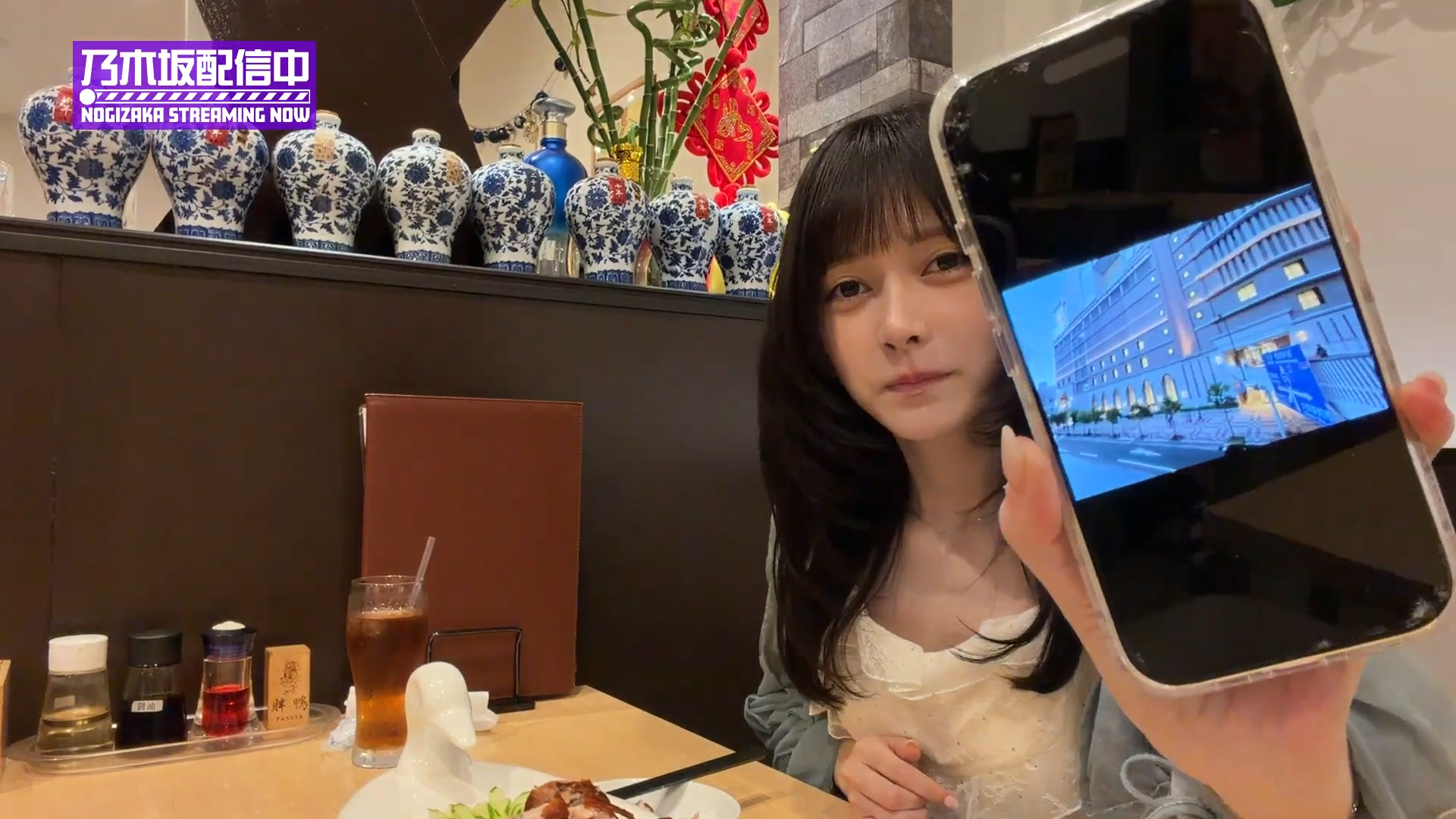 你纱的手机屏也是摔得烂烂的 