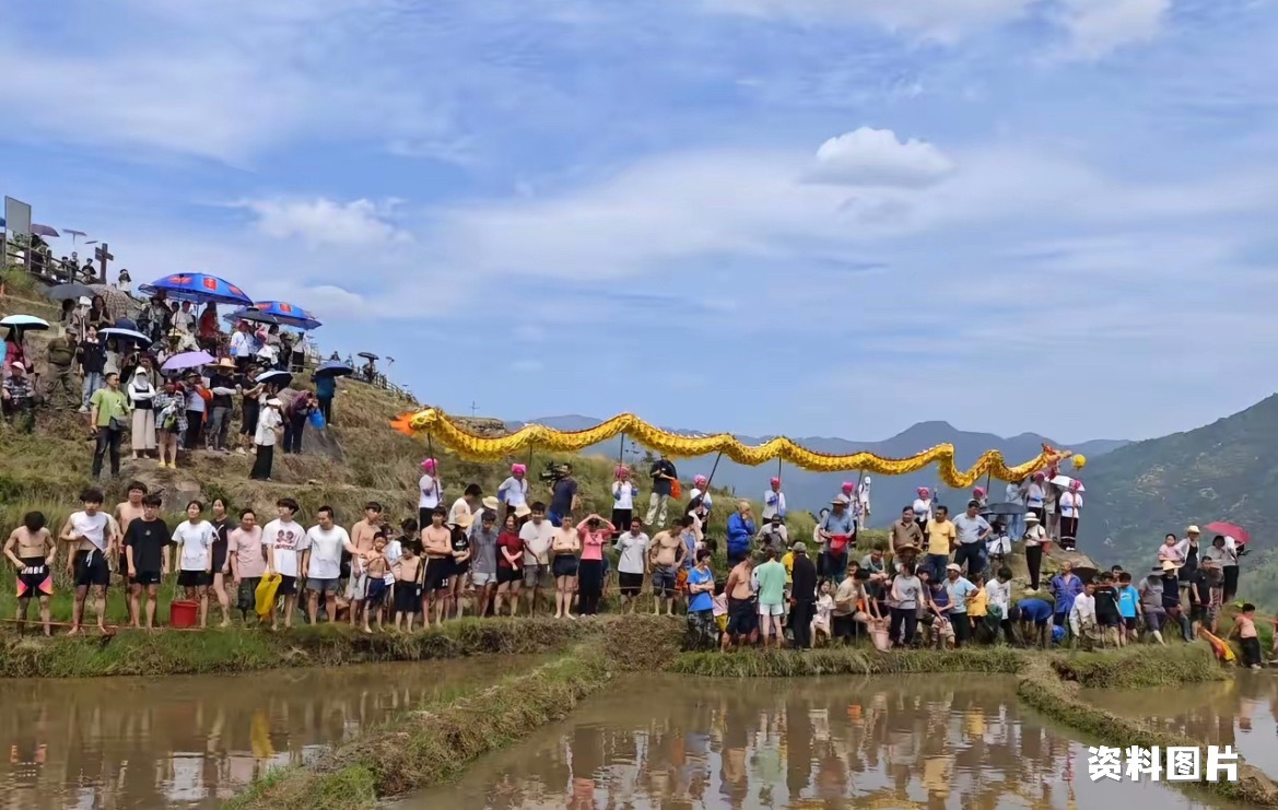 桂林龙脊梯田开耕节桂林龙脊开耕节5月2日—3日（两天），广西桂林龙脊梯田开耕节！