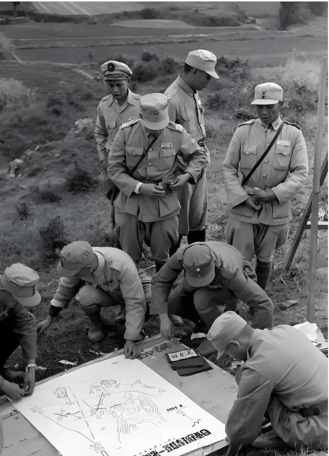 跟随蒋介石败退台湾的士兵他们命运到底有多惨！这些士兵去了台湾后，为了防止他们扎根