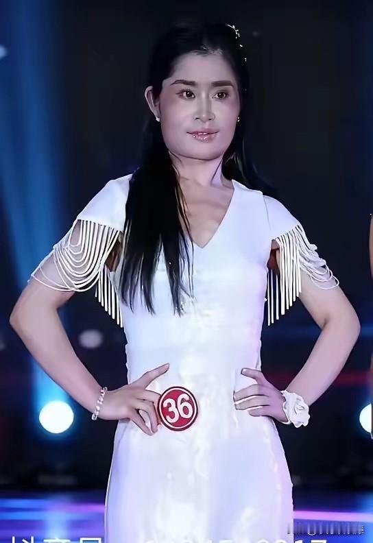 辽宁这个选美冠军真的是耐看型，越看越喜欢，越看越像邻家大姐。