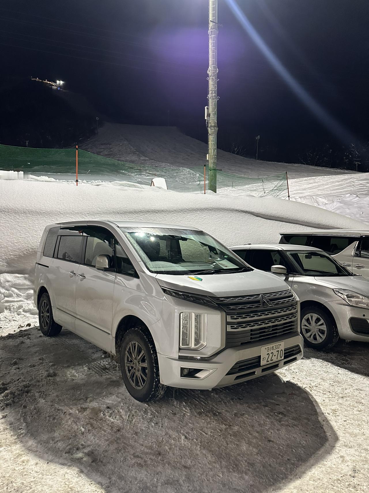 一款越野➕MPV结合的跨界怪物作品
中国市场没有引入，日本本土能见度还不低，北海