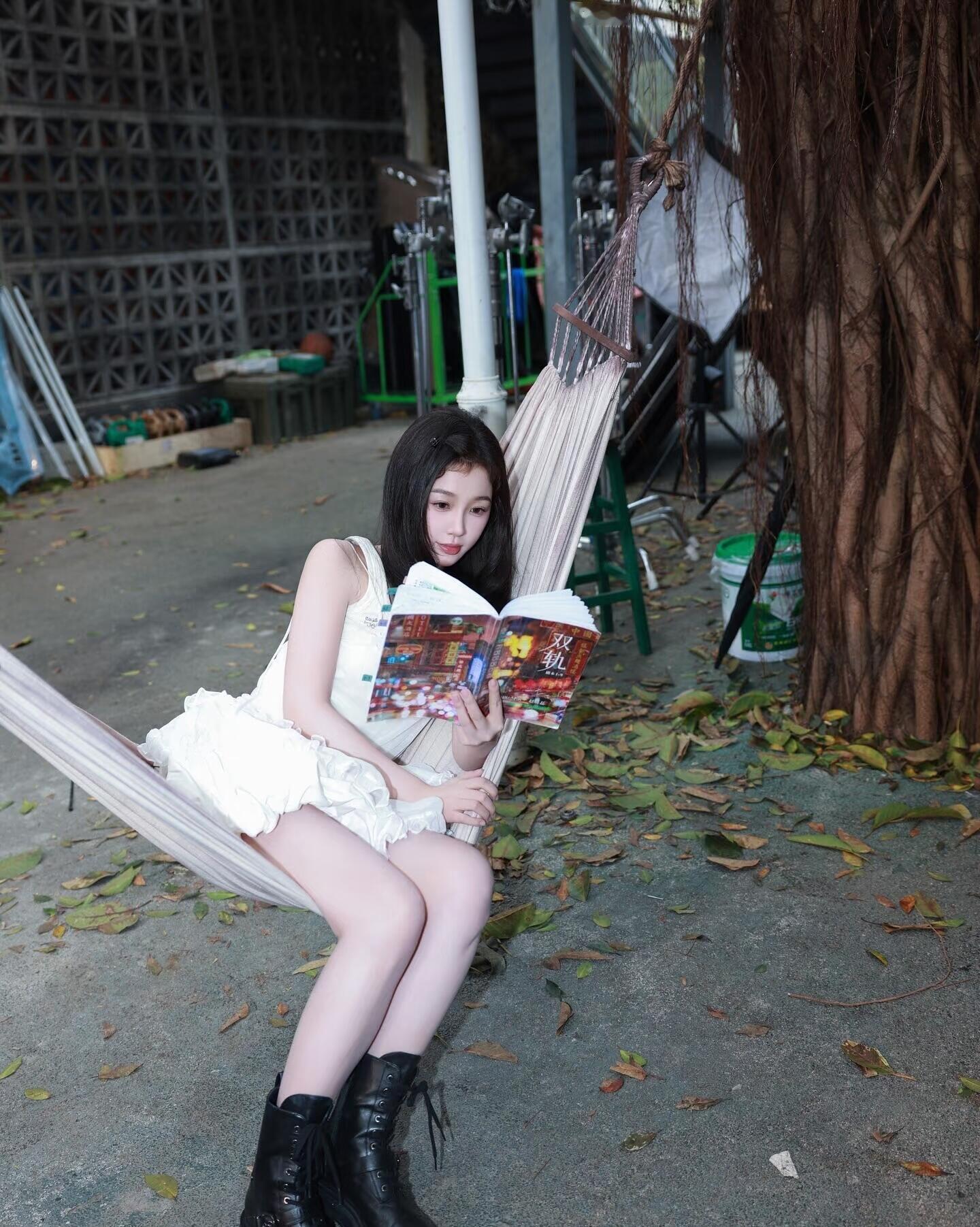 哎呦还有新的姜小暮看呢还有新的姜暮看