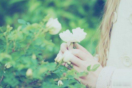 Smiling face, not to blame. Leisurely, t