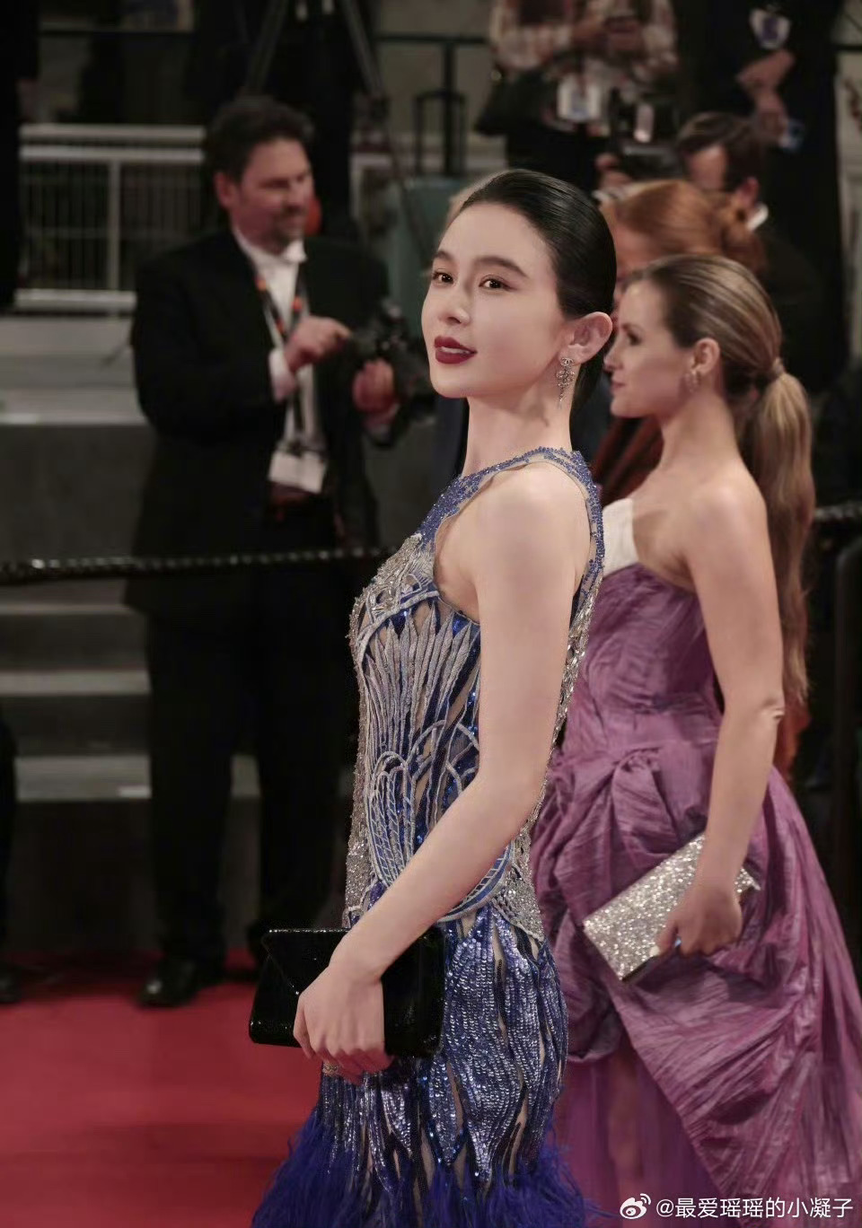 赵樱子戛纳礼服脏了发文求助赵樱子在准备参加戛纳电影节时可能遇到了礼服脏了的状况，