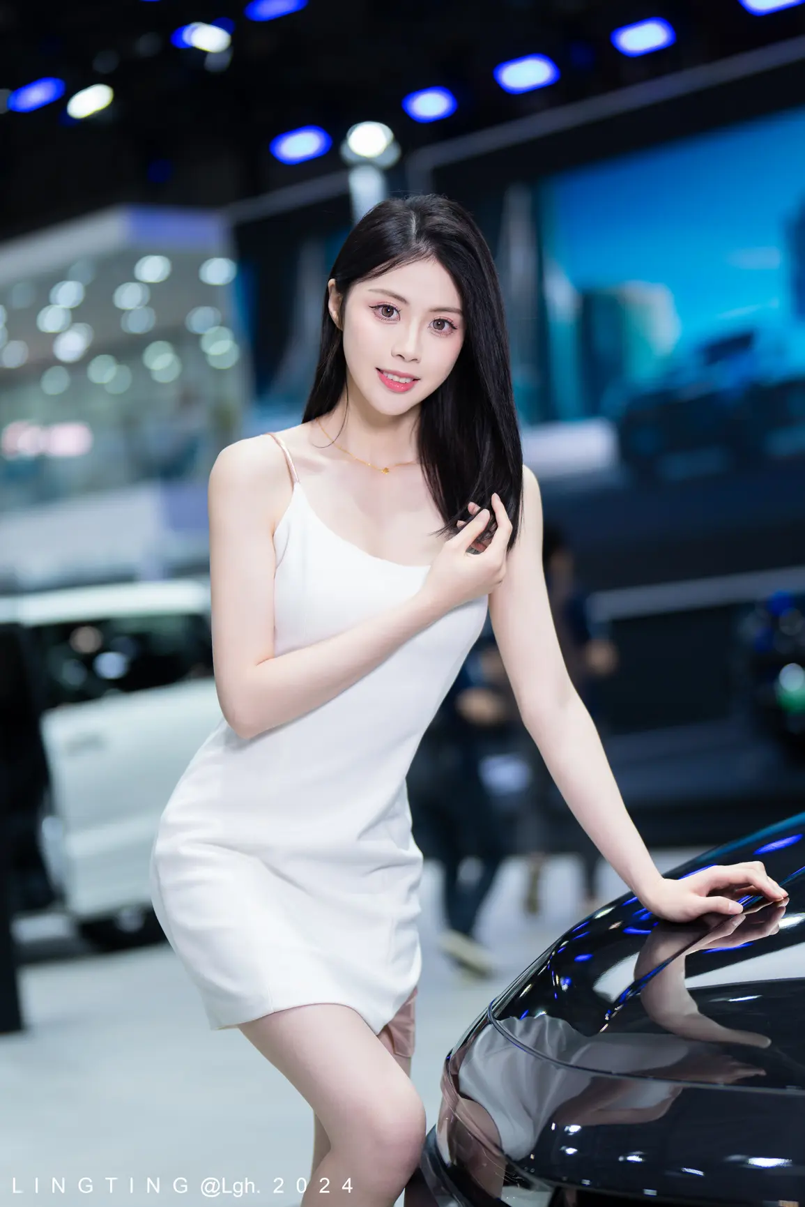 粤港澳大湾区车展模特：美琪。