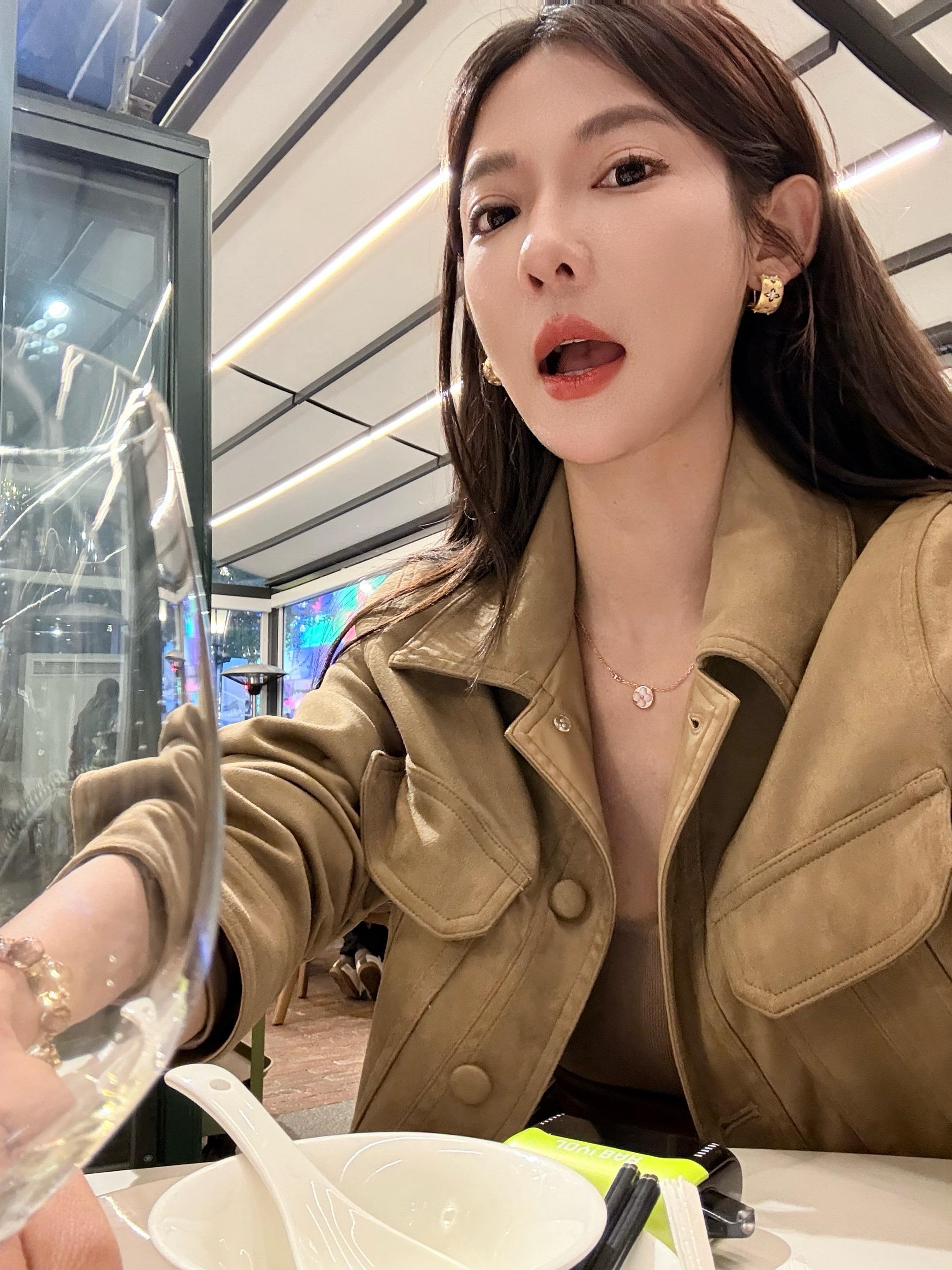 只是为什么我眼泪会流 我也不懂。