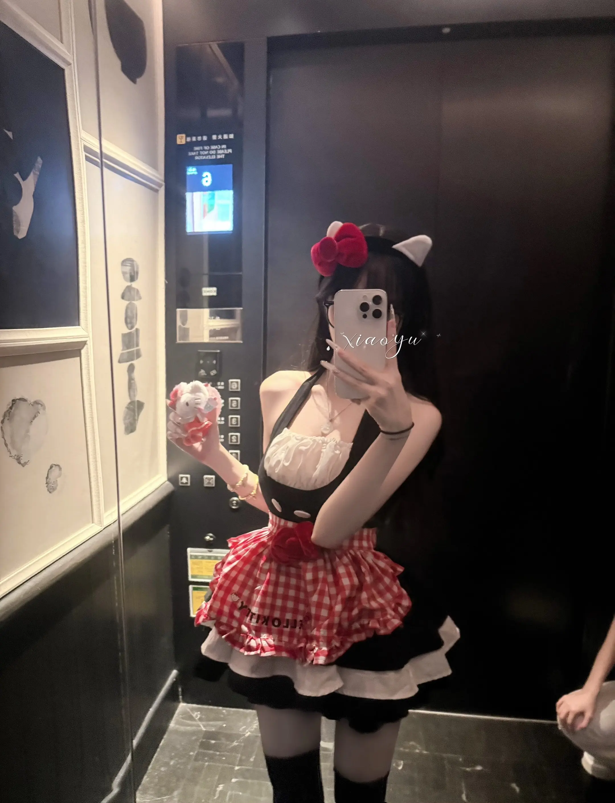 (。•ω -)ε・ ｡)