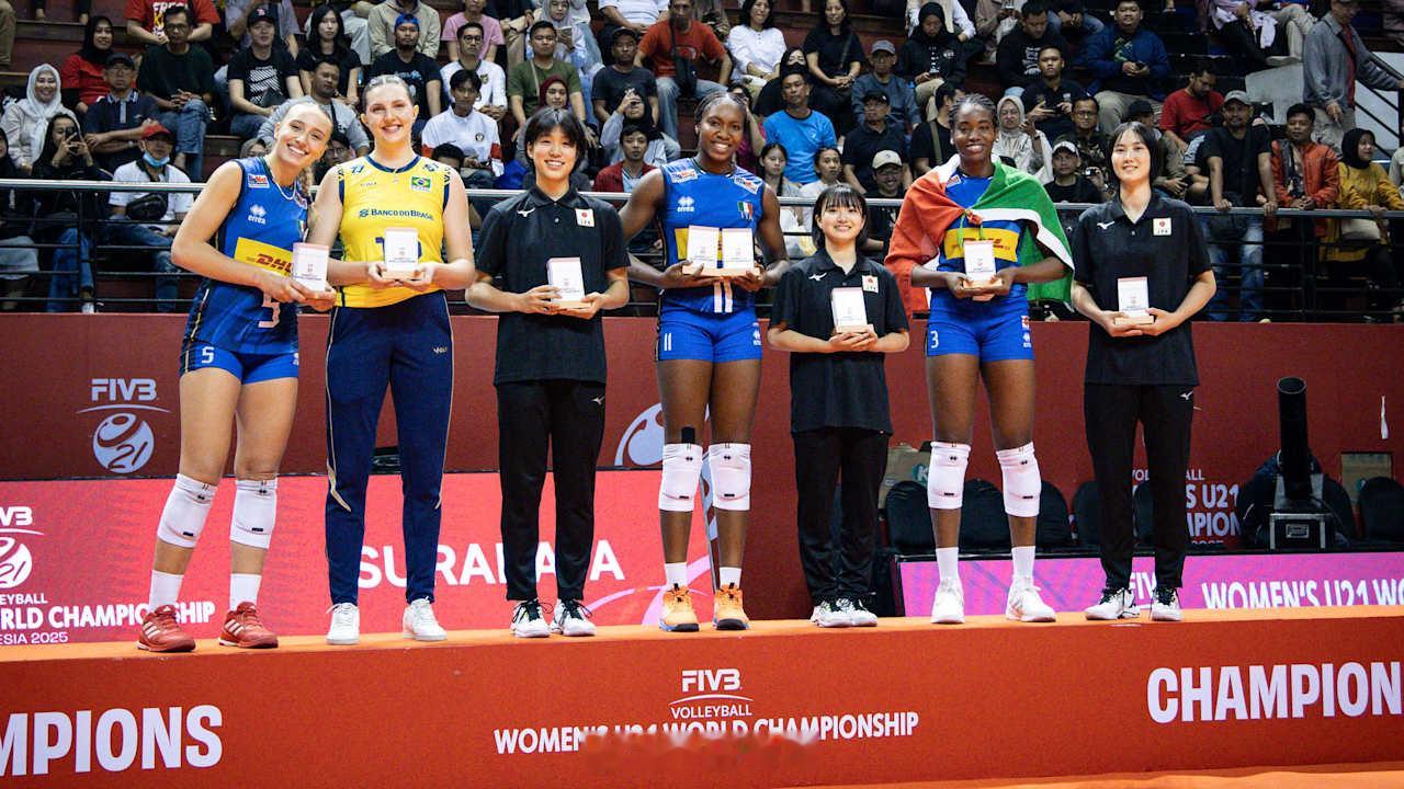 【2025U21女排世锦赛 最有价值球员和最佳阵容】最有价值球员（MVP）：🇮