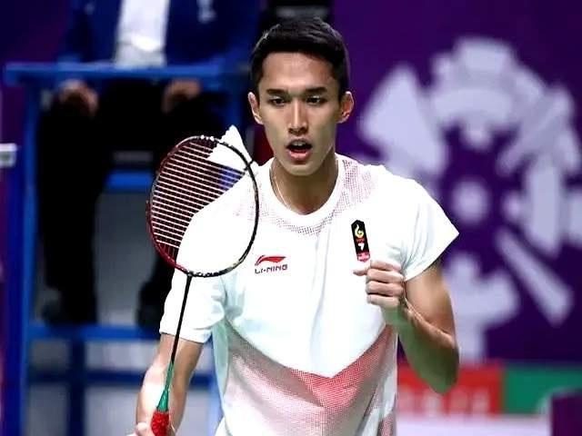 亚锦赛今日1号场地的第一场比赛的对阵双方是🇮🇩乔纳坦和🇲🇾梁峻豪，机长2