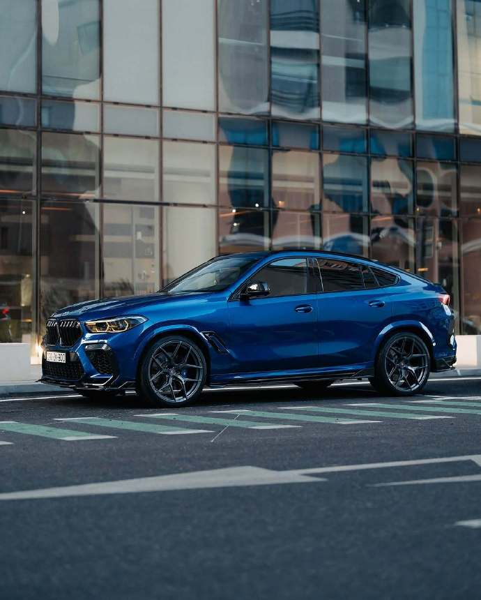 BMW X6M Competition帅到犯规💙性能猛兽气场拉满，赛道基因藏不