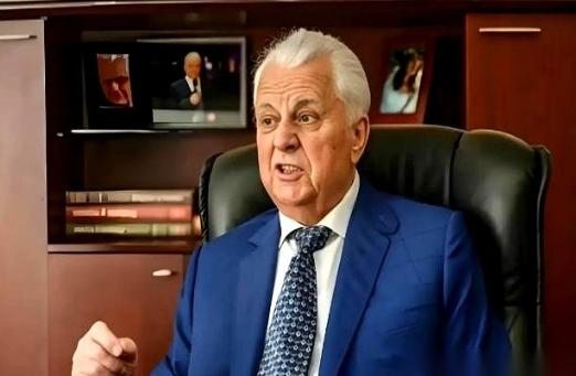 一群乌克兰的顶尖专家，在中国采访镜头前，突然就集体崩溃，哭得像个孩子。你以为是受