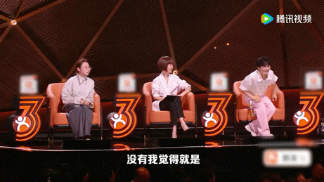 周深因控制不住情绪道歉 忘本的人走不远，这句话真没错。周深能走到今天，除了实力，