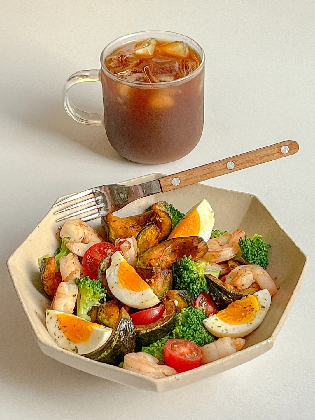 快乐减脂｜低卡饱腹🍴烤南瓜虾仁时蔬沙拉🥗