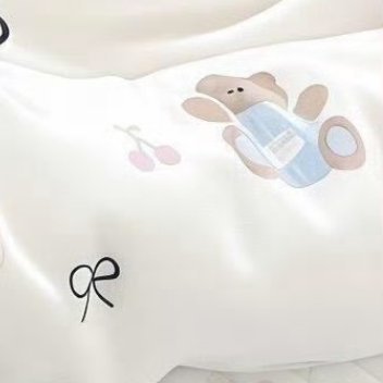 每日一善✨️阳光信用 ✨️每日一善 不管有没有人爱，我们也要努力做一个可爱的人。