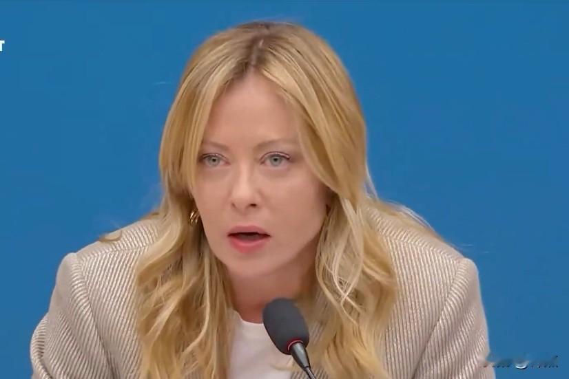 意大利总理梅洛尼不相信美国会发动军事行动控制格陵兰岛。

梅洛尼1月9日在意大利