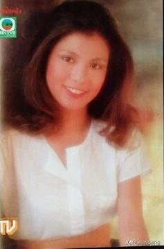 你笑起来的样子真美！哪位女明星的颜值惊艳到你了? 翁美玲
