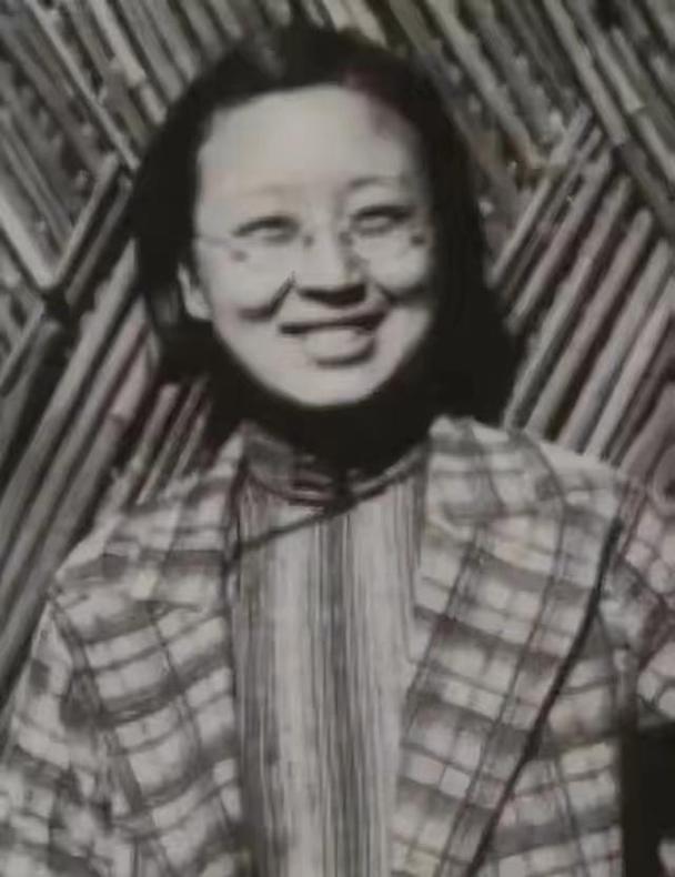 朱旦华：毛泽民烈士遗孀，狱中受尽酷刑，一生坚守初心
 
丈夫被害身陷牢狱，她强忍