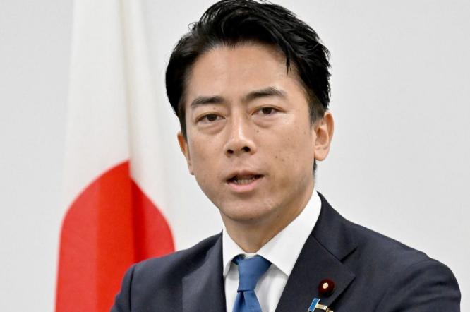 7月6日中午12时01分，中国海军一艘战略核潜艇向太平洋公海海域成功发射一枚携载