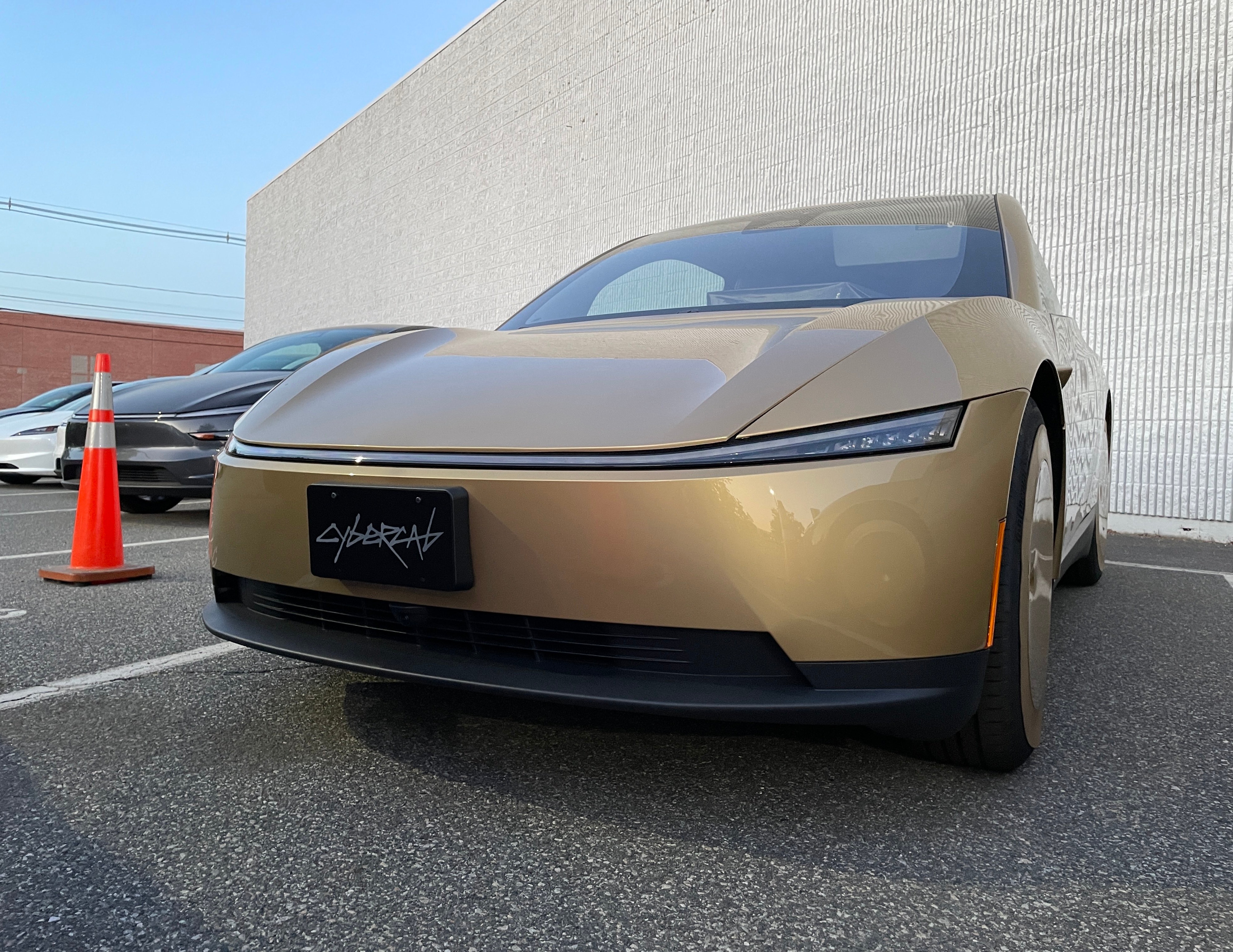 特斯拉Cybercab Robotaxi开启L4时代大家还记得马斯克第一次提出R