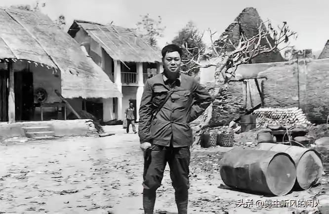 1979年对越自卫反击战，两名团机关干部带14人擅离部队，23岁代理排长闵中友挺