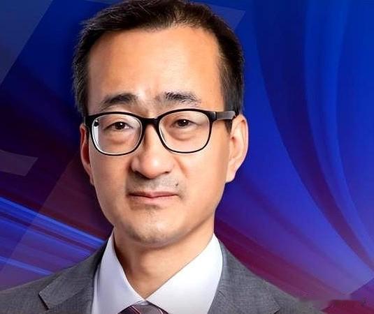 著名经济学家一针见血的说：中国消费拉不起来的根本原因，不是老百姓不花钱，是普通人