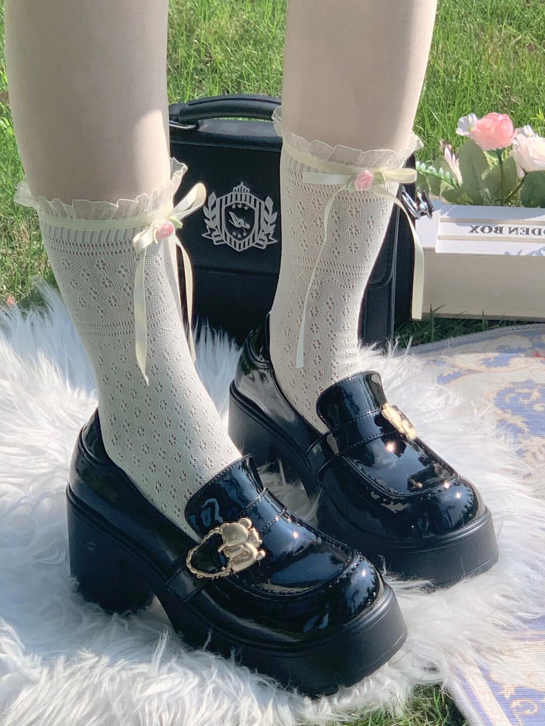 拜托 真的拒绝不了百搭的制服鞋！