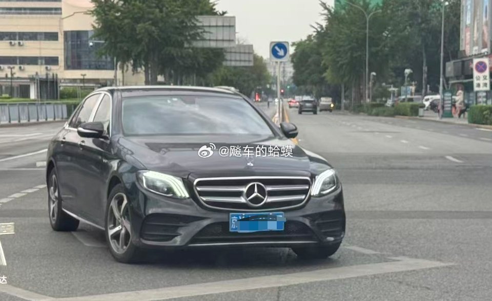 到底是E级出了轨，还是S级劈了腿？奔驰梅赛德斯奔驰