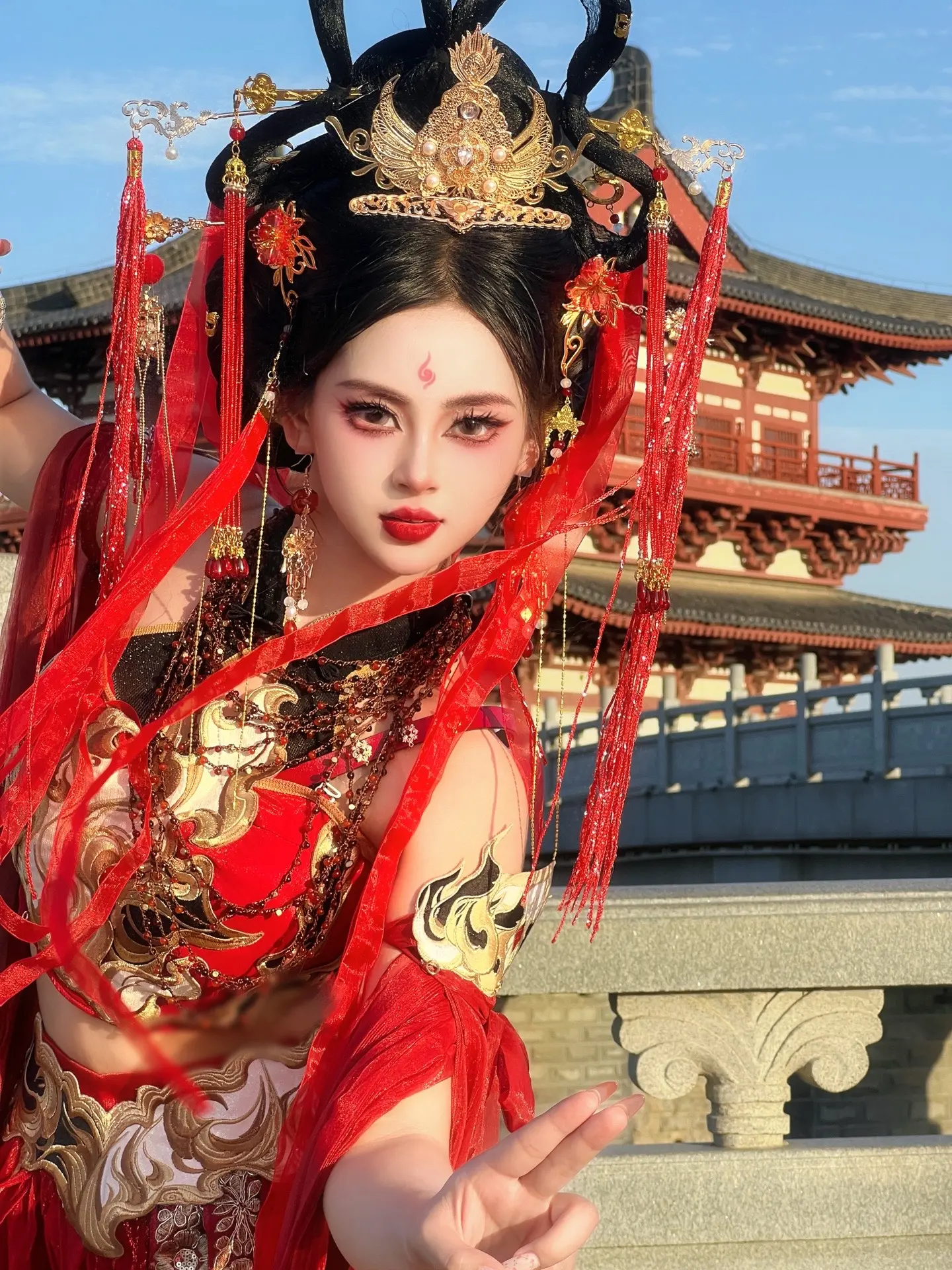 大漠中盛放的圣火 也来到了中原。